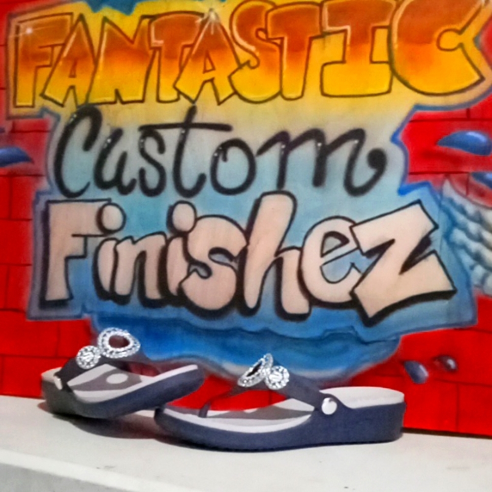 Lady's croc flip flop no damage